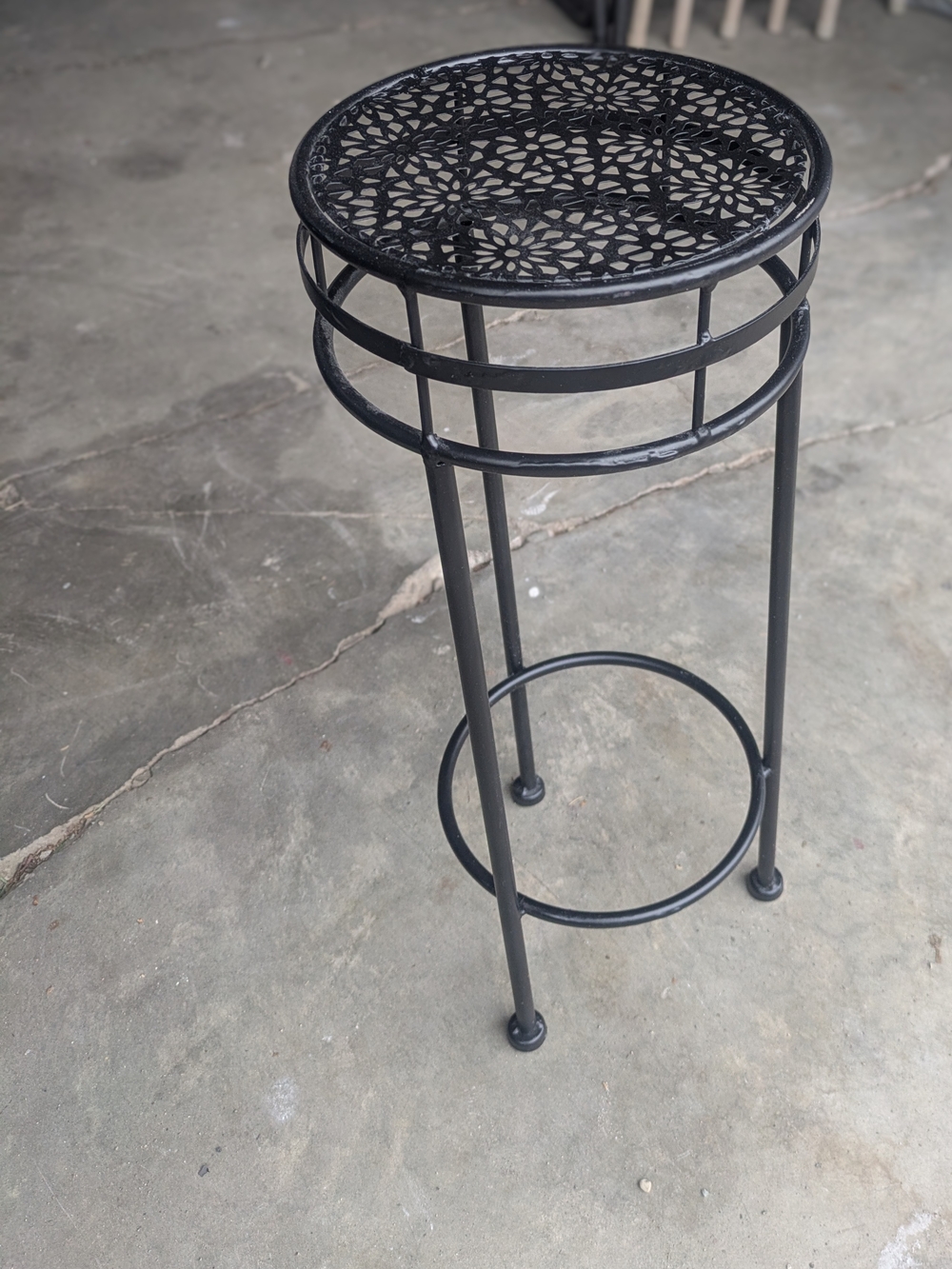 Othr Black Metal Accent Round Plant Stand